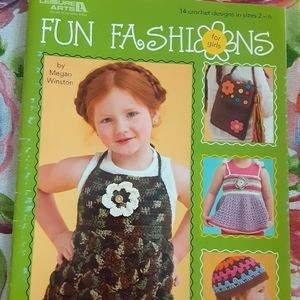 Fun fashions for girls booklet